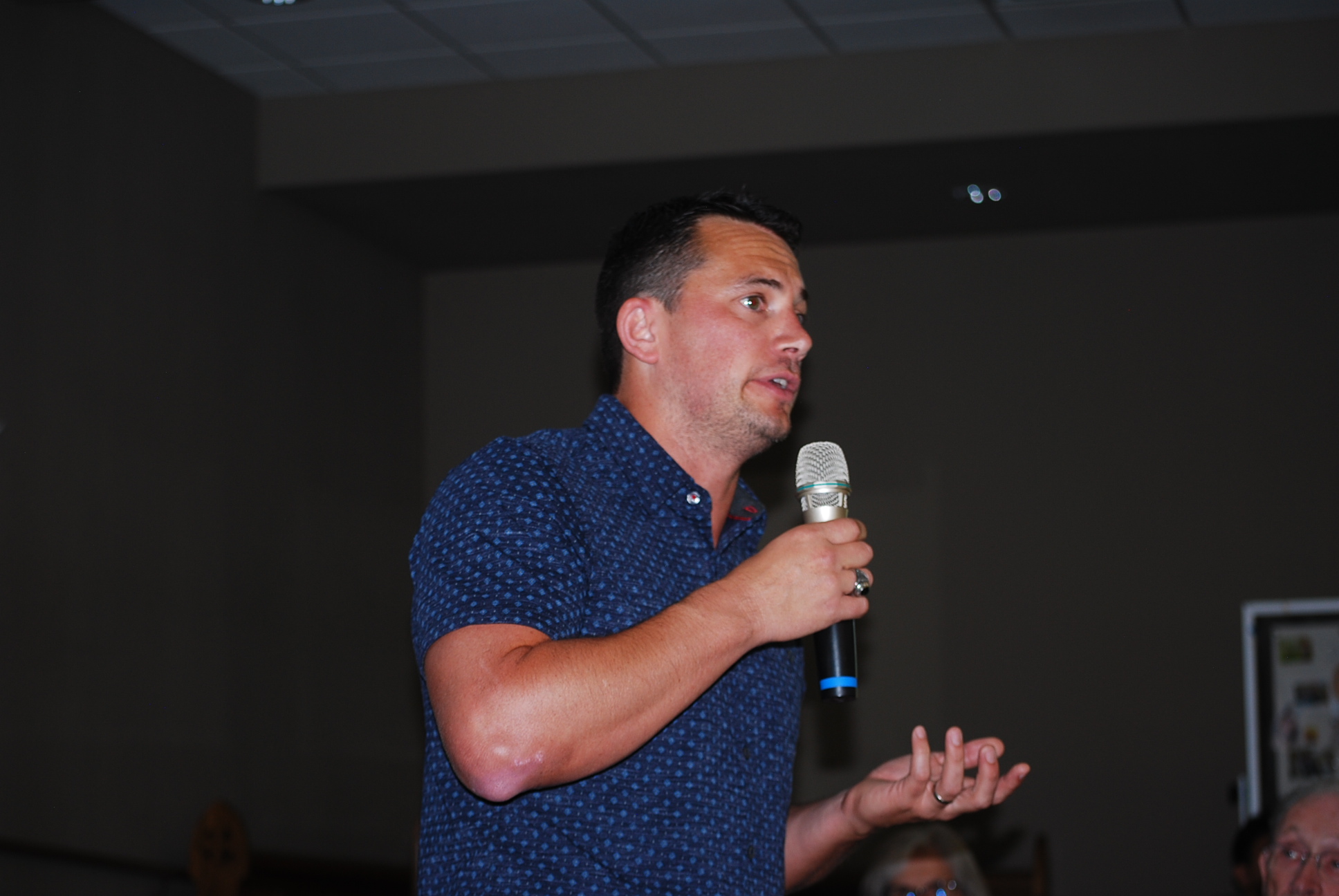 Media literacy expert: Identify fake news by looking at sources