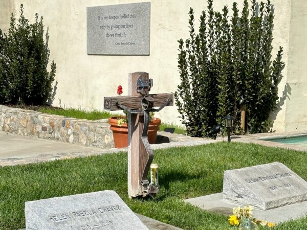 La universidad reprograma servicio César Chávez