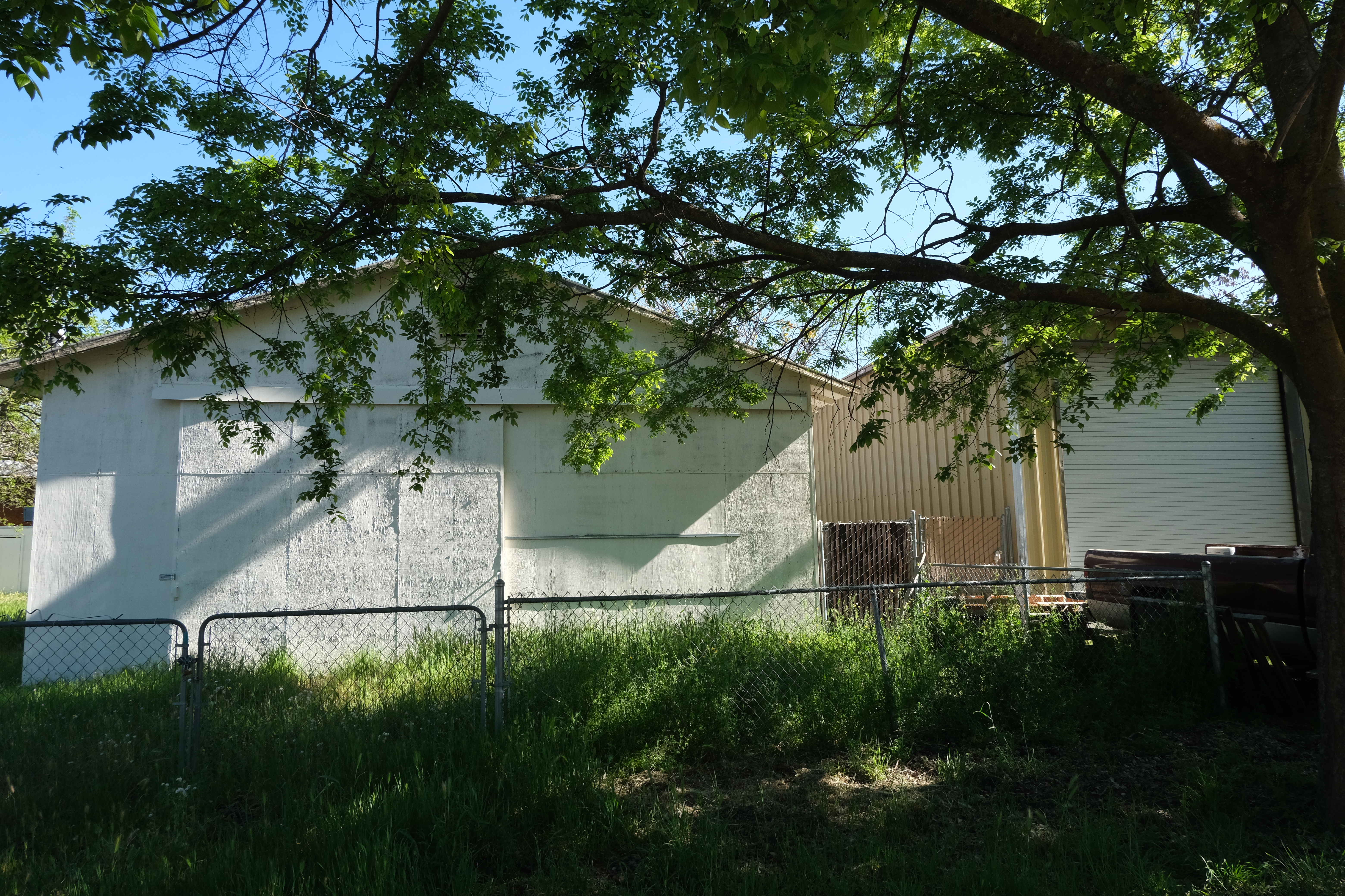 Chapman & Mulberry shoulder "pollution burden"